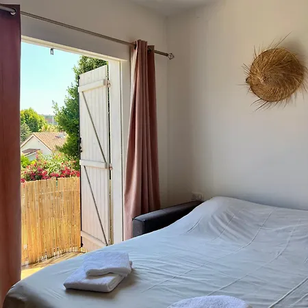 Magnifique 3 Pieces 300 M Jardin Parking * كانيو سور مير