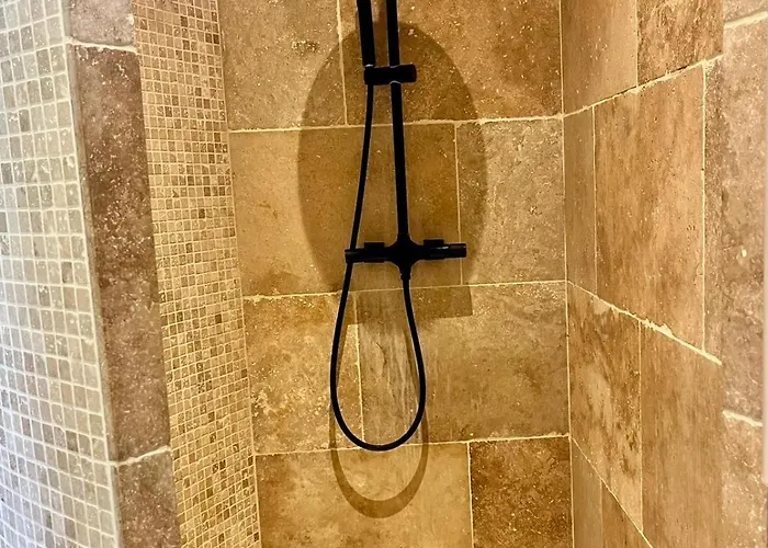 Magnifique 3 Pieces 300 M Jardin Parking